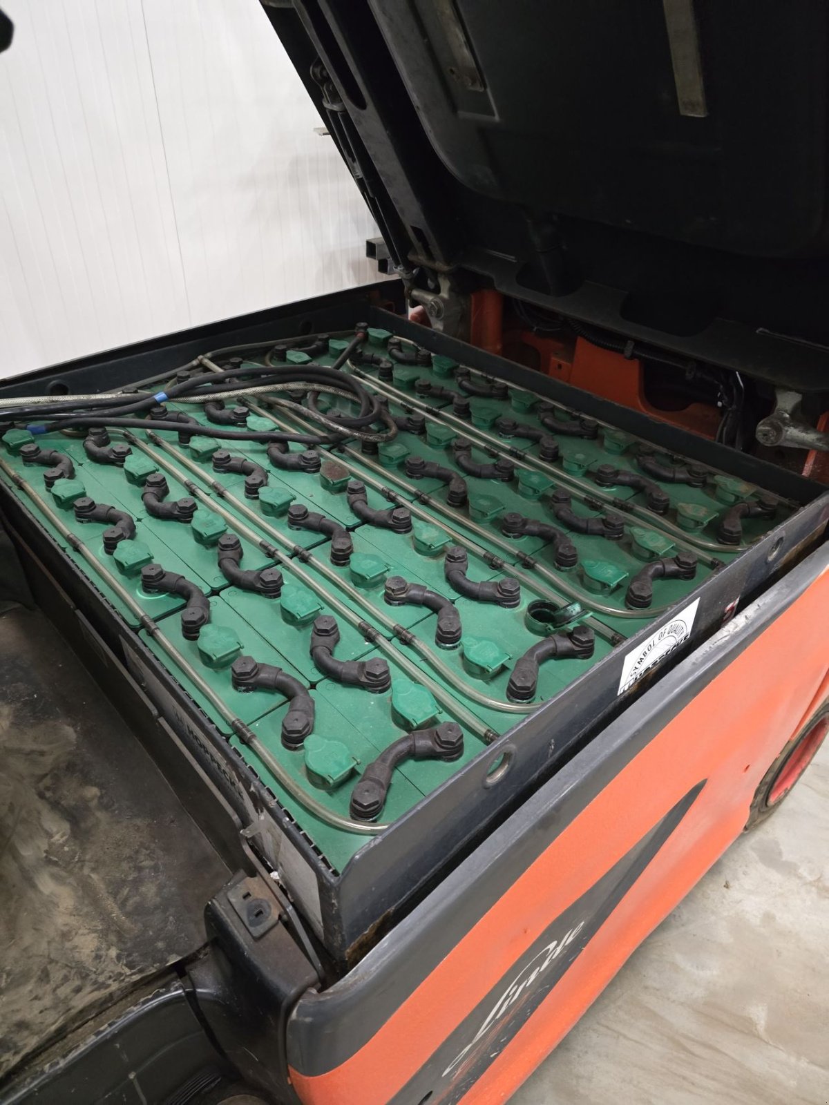 Frontstapler of the type Linde E30HL-01/600, Gebrauchtmaschine in Vlierden (Picture 3)