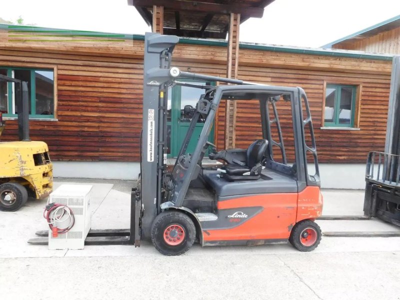 Frontstapler des Typs Linde e30l-01 mit freihubmast + ss ( batt. 2021 ), Gebrauchtmaschine in ST. NIKOLAI/DR. (Bild 1)