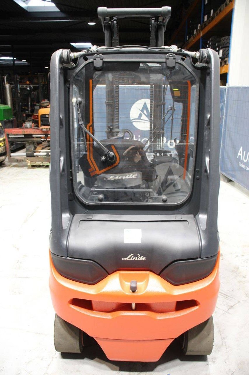 Frontstapler Türe ait Linde E30L-01, Gebrauchtmaschine içinde Antwerpen (resim 4)