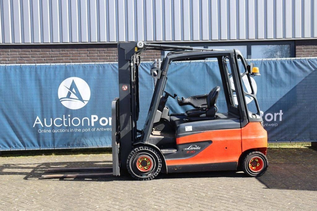 Frontstapler типа Linde E30L-01, Gebrauchtmaschine в Antwerpen (Фотография 2)