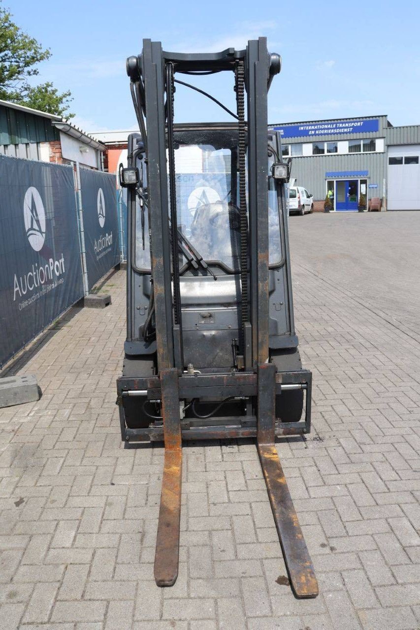Frontstapler Türe ait Linde E30L-01, Gebrauchtmaschine içinde Antwerpen (resim 9)