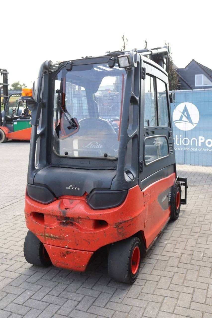 Frontstapler Türe ait Linde E30L-01, Gebrauchtmaschine içinde Antwerpen (resim 7)