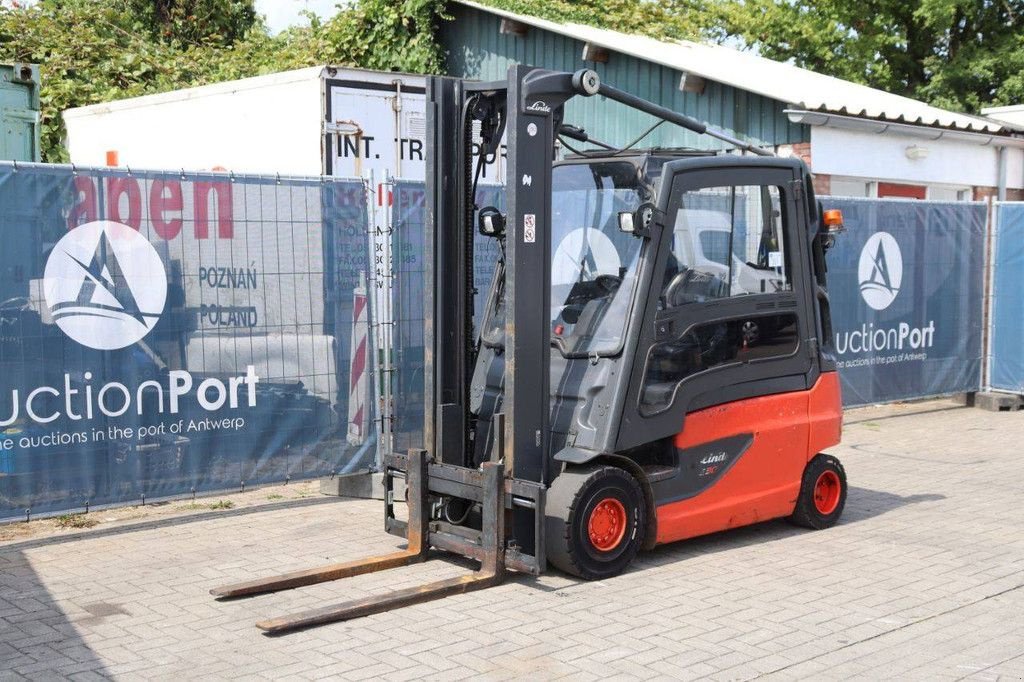 Frontstapler Türe ait Linde E30L-01, Gebrauchtmaschine içinde Antwerpen (resim 10)