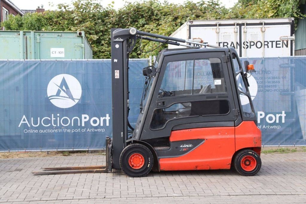 Frontstapler Türe ait Linde E30L-01, Gebrauchtmaschine içinde Antwerpen (resim 2)