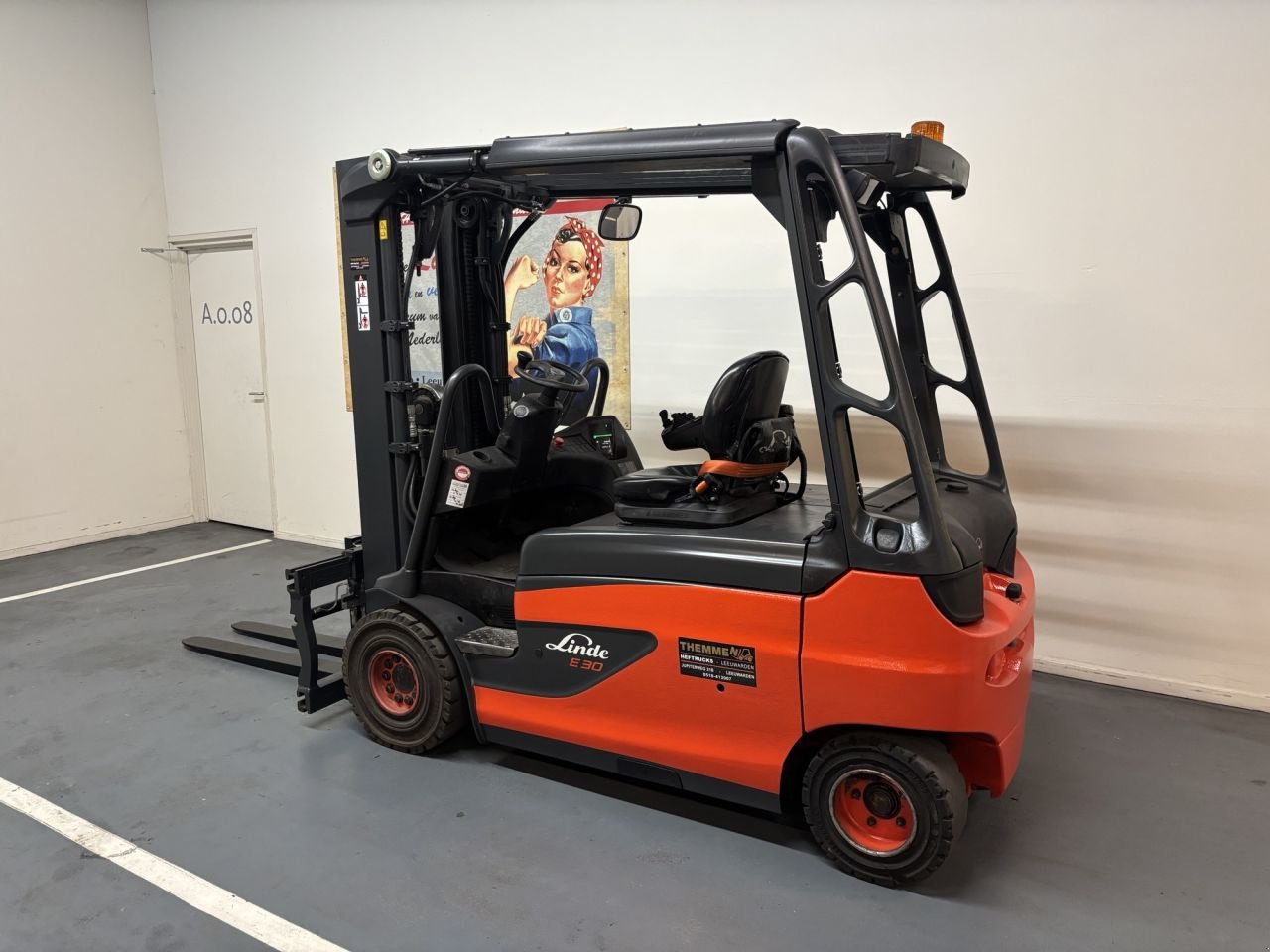 Frontstapler des Typs Linde E30RL-01 387, Gebrauchtmaschine in Leeuwarden (Bild 2)