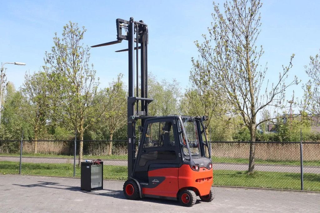 Frontstapler of the type Linde E35 HL-01 SIDESHIFT POSITIONERS LOW HOURS, Gebrauchtmaschine in Marknesse (Picture 9)