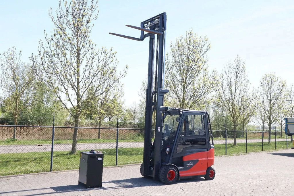 Frontstapler of the type Linde E35 HL-01 SIDESHIFT POSITIONERS LOW HOURS, Gebrauchtmaschine in Marknesse (Picture 8)