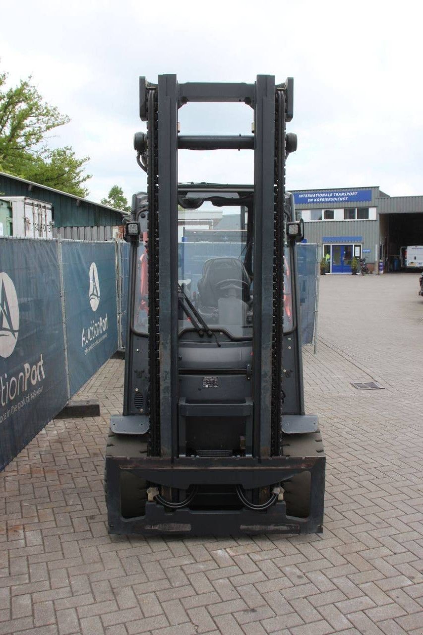 Frontstapler typu Linde E35H-01/600, Gebrauchtmaschine v Antwerpen (Obrázok 8)