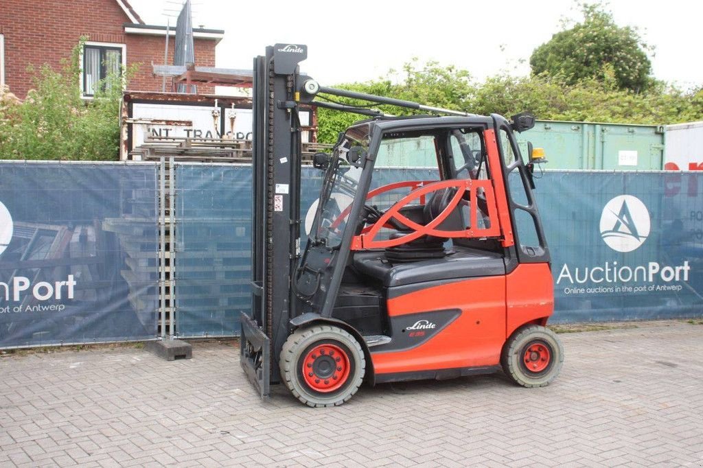 Frontstapler typu Linde E35H-01/600, Gebrauchtmaschine v Antwerpen (Obrázok 1)