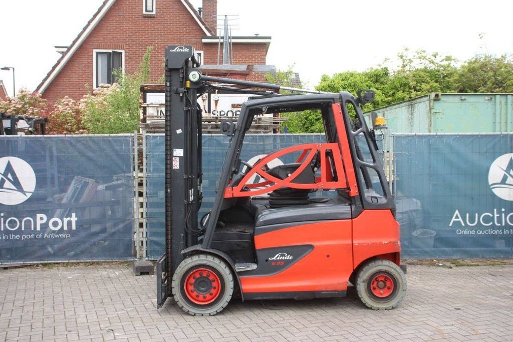 Frontstapler typu Linde E35H-01/600, Gebrauchtmaschine v Antwerpen (Obrázok 2)