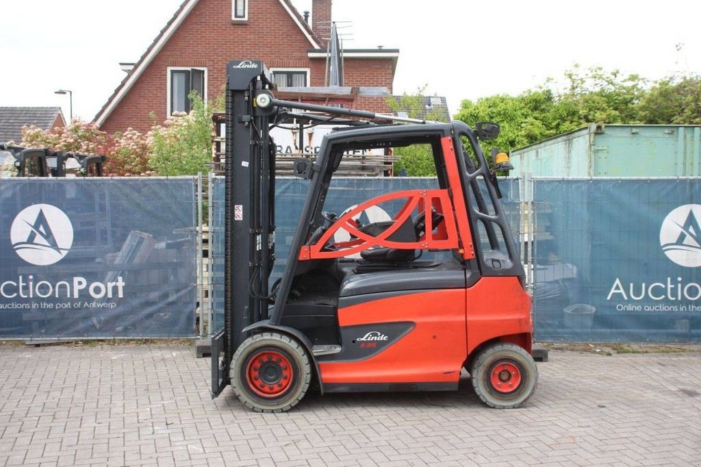 Frontstapler typu Linde E35H-01/600, Gebrauchtmaschine v Antwerpen (Obrázok 2)