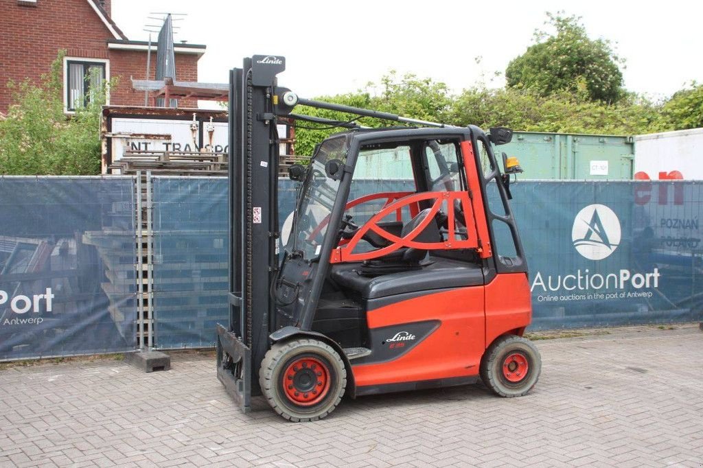 Frontstapler typu Linde E35H-01/600, Gebrauchtmaschine v Antwerpen (Obrázok 1)