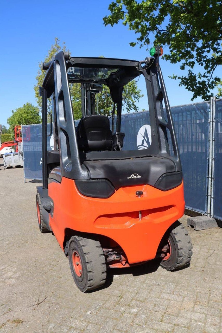 Frontstapler typu Linde E35H-01/600, Gebrauchtmaschine w Antwerpen (Zdjęcie 4)