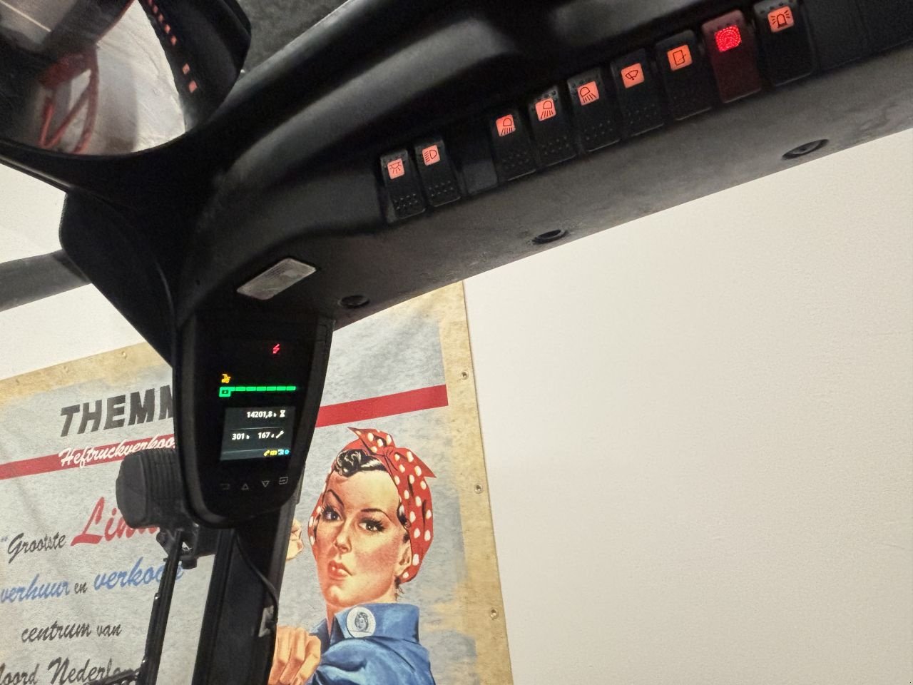 Frontstapler of the type Linde E35HL-387, Gebrauchtmaschine in Leeuwarden (Picture 4)