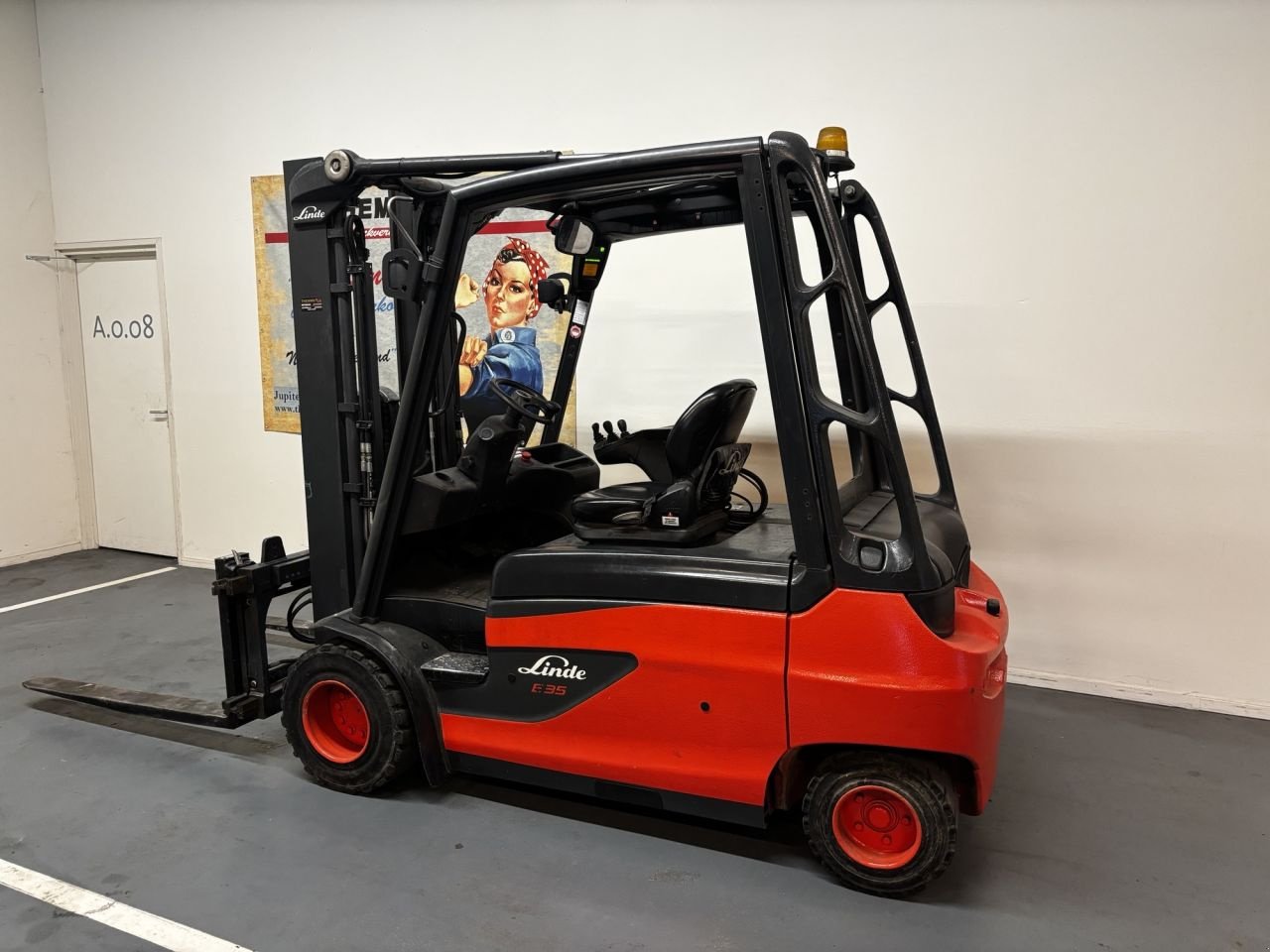 Frontstapler του τύπου Linde E35L, Gebrauchtmaschine σε Leeuwarden (Φωτογραφία 2)