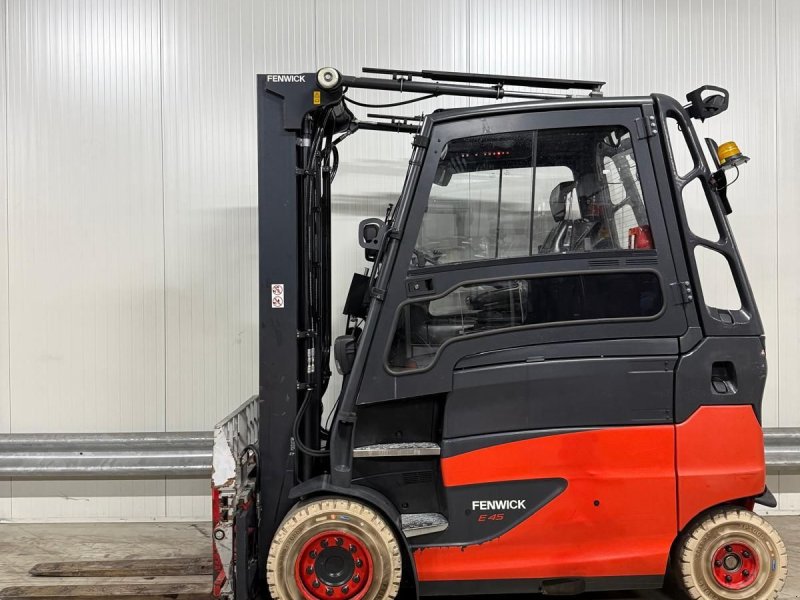 Frontstapler des Typs Linde E45, Gebrauchtmaschine in Vianen (Bild 1)