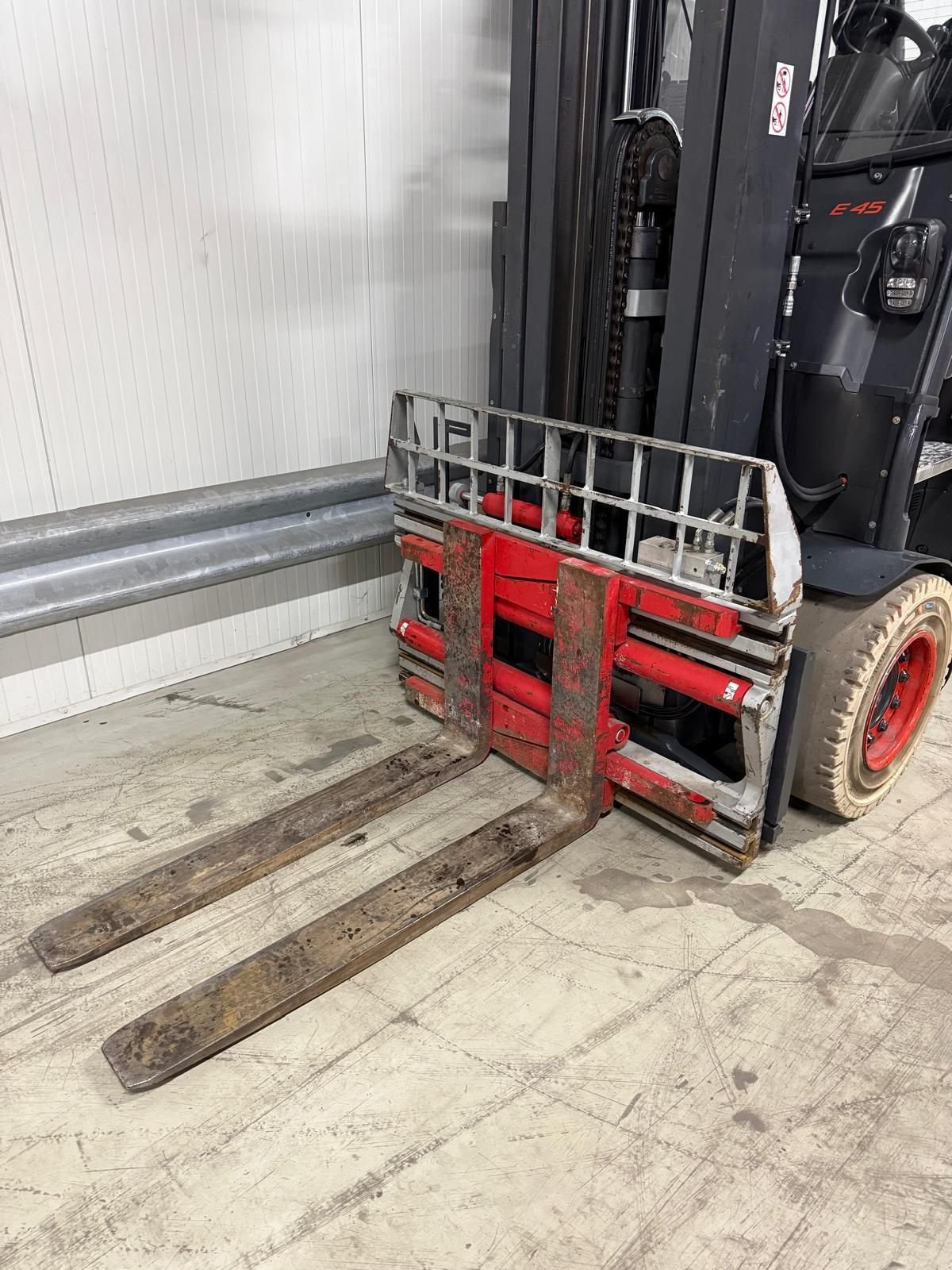 Frontstapler des Typs Linde E45, Gebrauchtmaschine in Vianen (Bild 4)