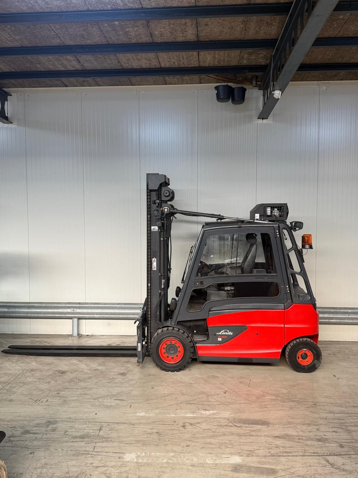 Frontstapler типа Linde E50-02, Gebrauchtmaschine в Vianen (Фотография 1)