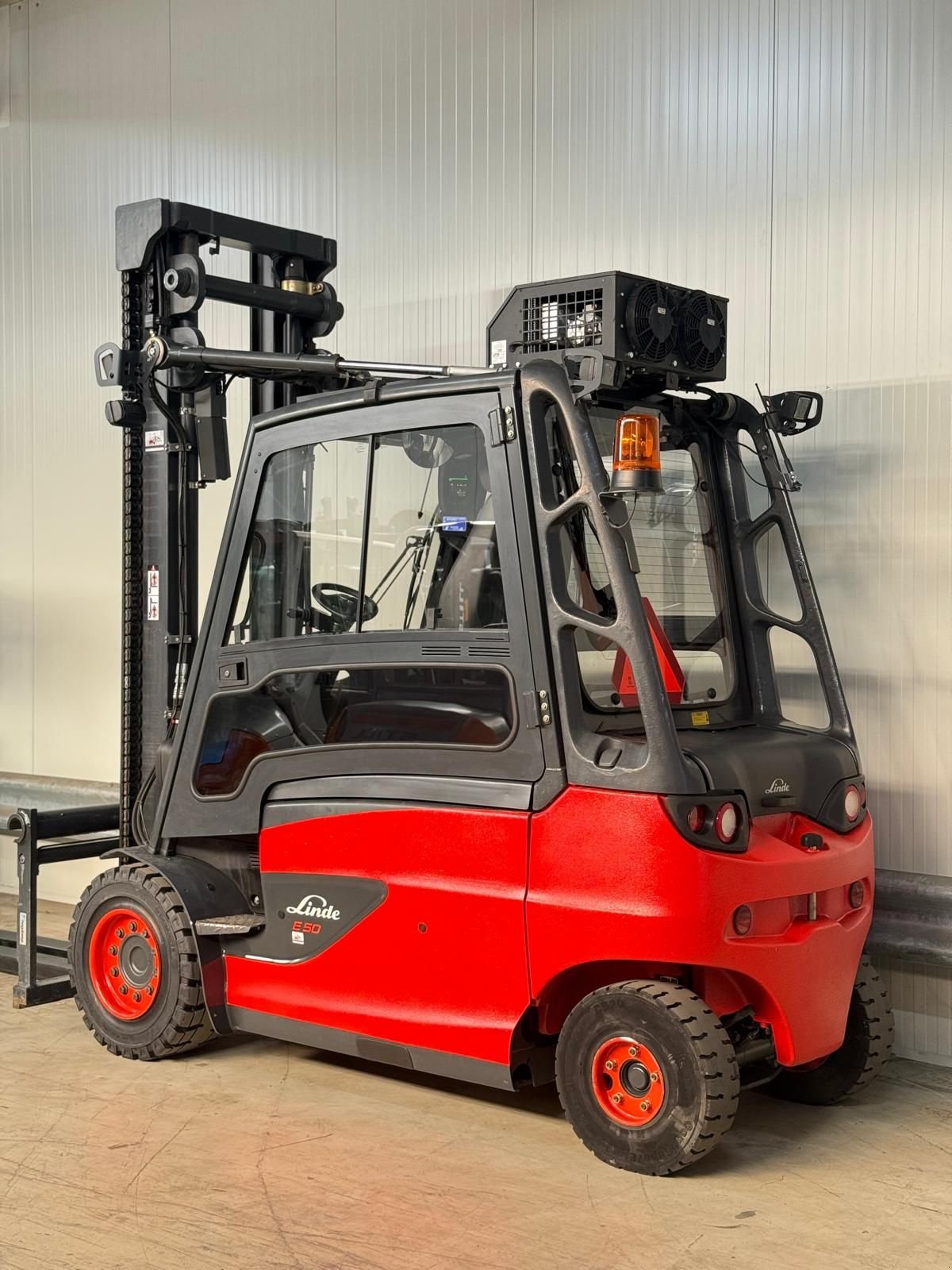 Frontstapler типа Linde E50-02, Gebrauchtmaschine в Vianen (Фотография 2)