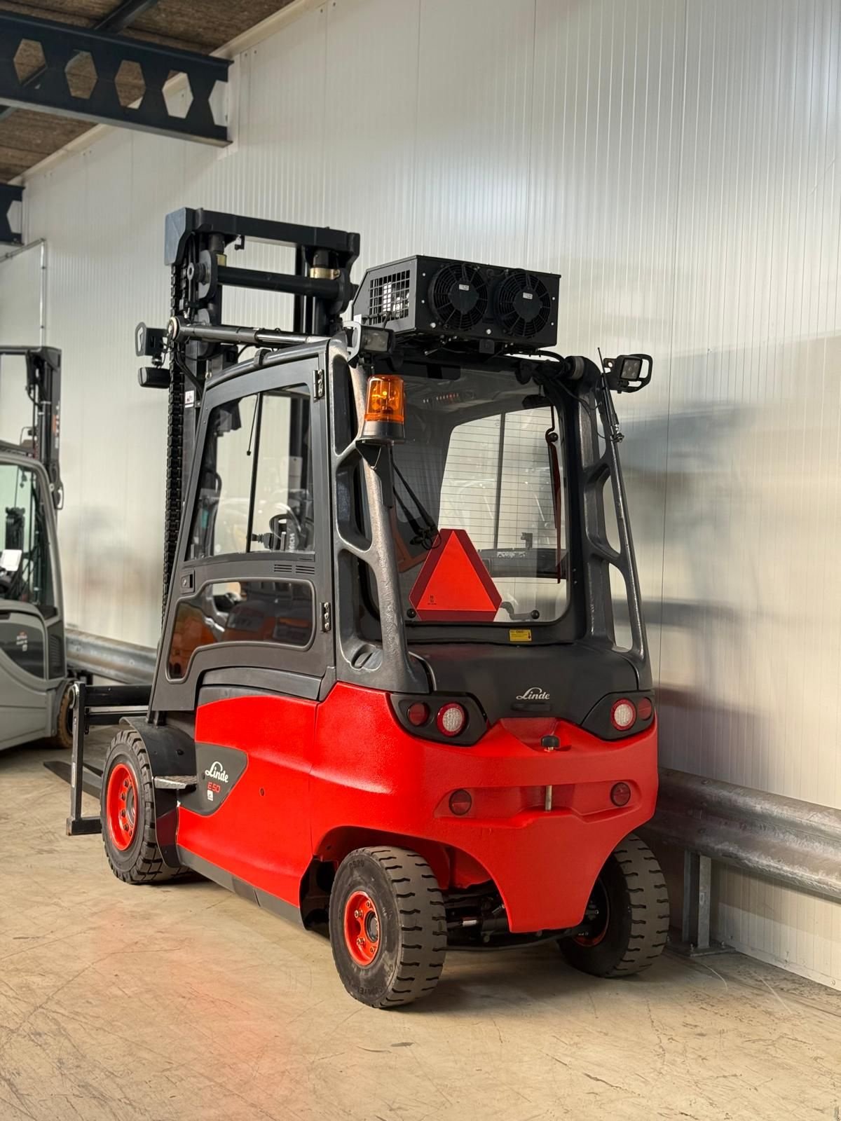 Frontstapler типа Linde E50-02, Gebrauchtmaschine в Vianen (Фотография 3)