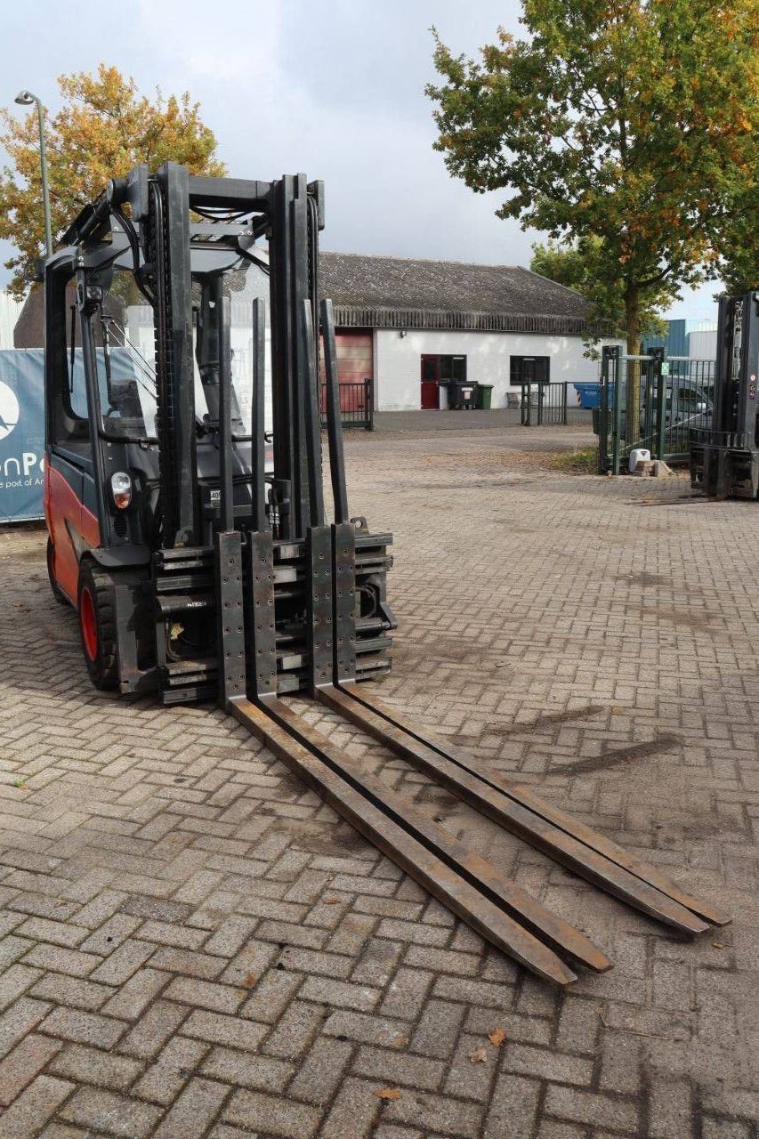 Frontstapler des Typs Linde E50HL-01/600, Gebrauchtmaschine in Antwerpen (Bild 8)