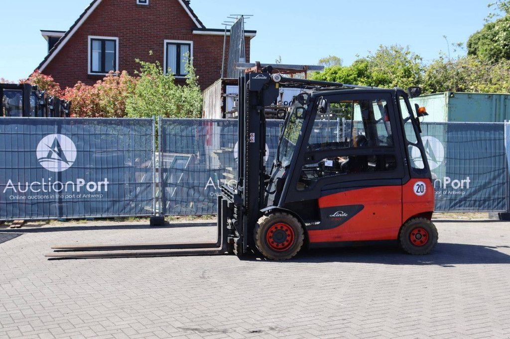 Frontstapler del tipo Linde E50HL-01/600, Gebrauchtmaschine en Antwerpen (Imagen 1)