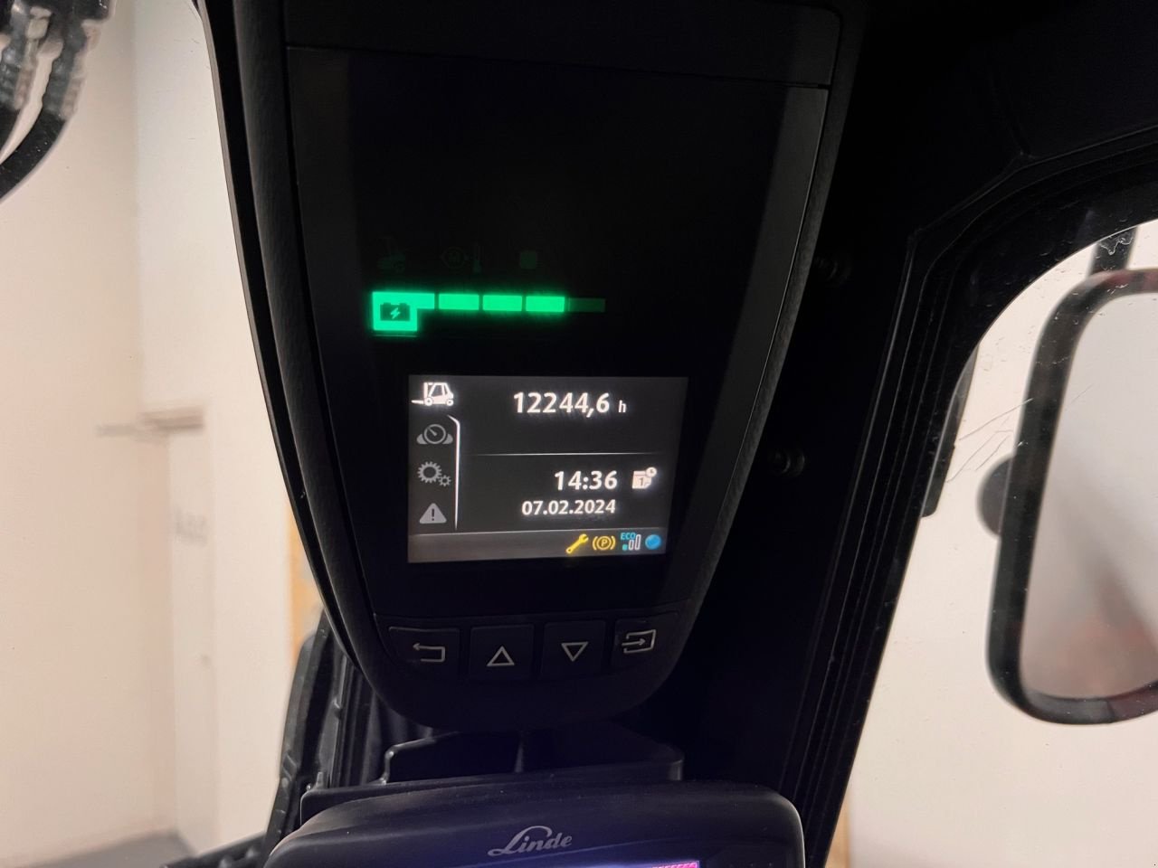 Frontstapler of the type Linde E50HL-01, Gebrauchtmaschine in Leeuwarden (Picture 7)