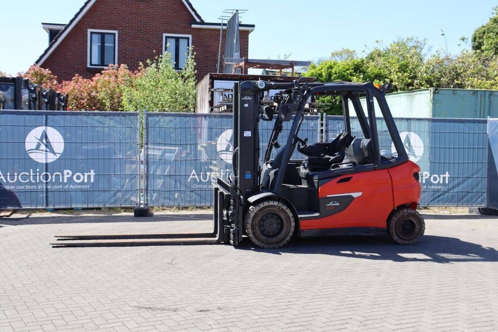 Frontstapler типа Linde E50HL-01, Gebrauchtmaschine в Antwerpen (Фотография 1)