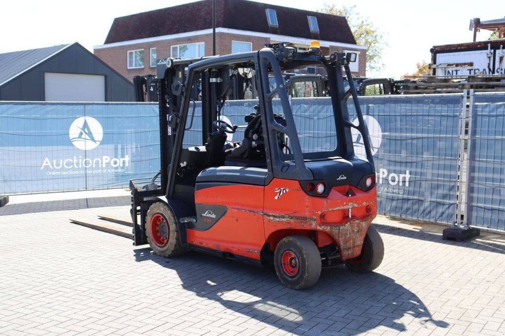Frontstapler типа Linde E50HL-01, Gebrauchtmaschine в Antwerpen (Фотография 5)