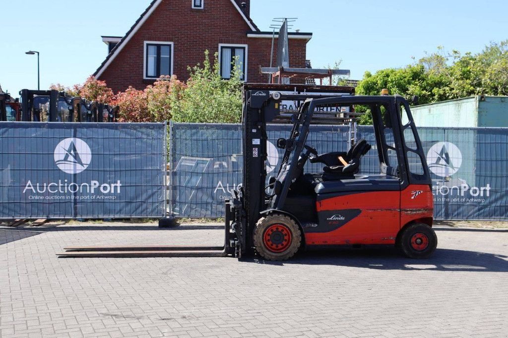 Frontstapler типа Linde E50HL-01, Gebrauchtmaschine в Antwerpen (Фотография 2)