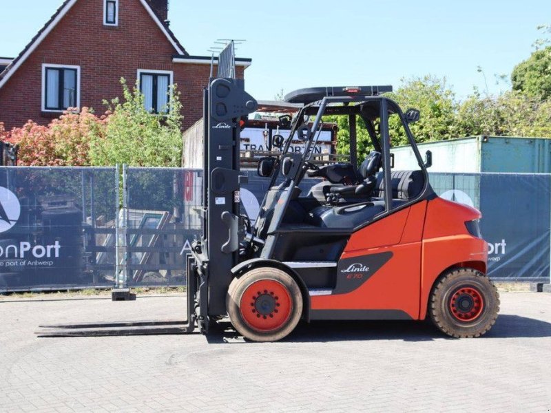 Frontstapler del tipo Linde E70-01, Gebrauchtmaschine In Antwerpen (Immagine 1)