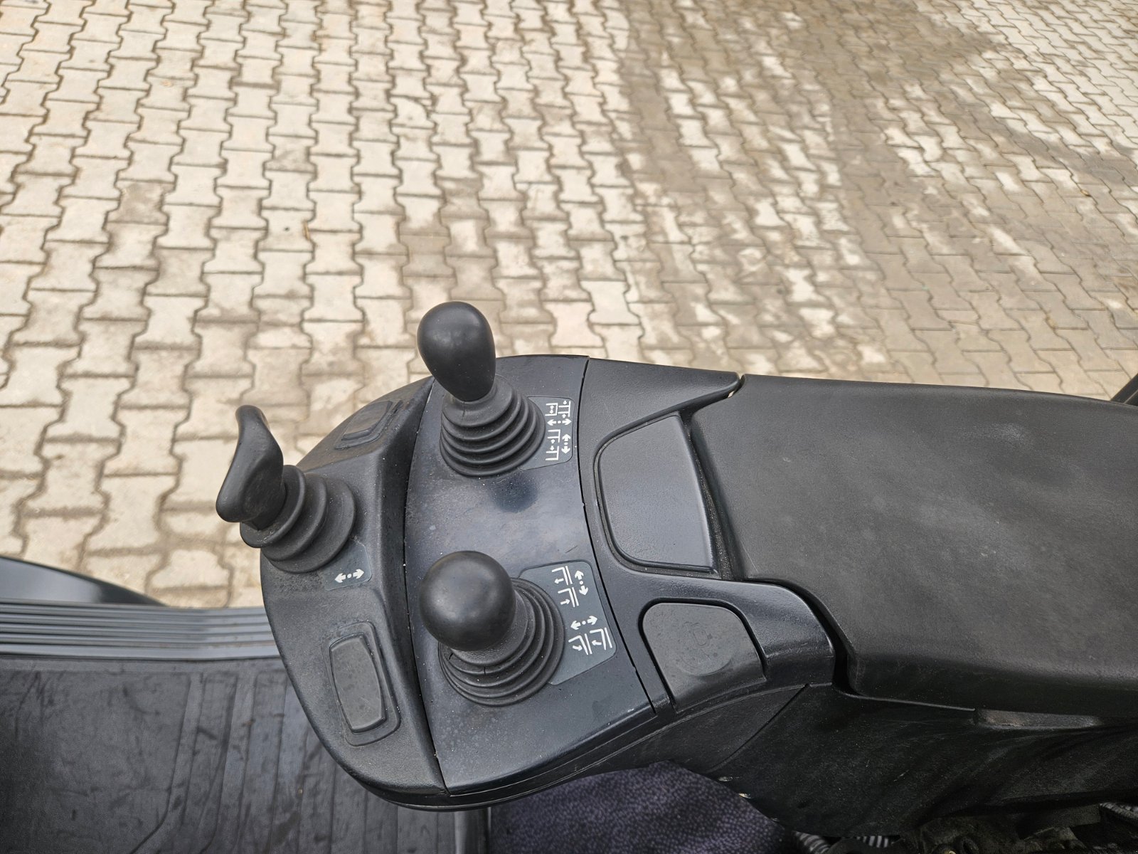 Frontstapler от тип Linde H 30 D-02, Gebrauchtmaschine в Geiselhöring (Снимка 7)