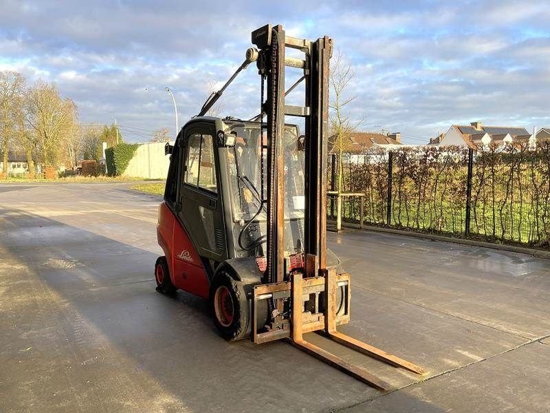 Frontstapler del tipo Linde H 30 D, Gebrauchtmaschine In Waregem (Immagine 4)