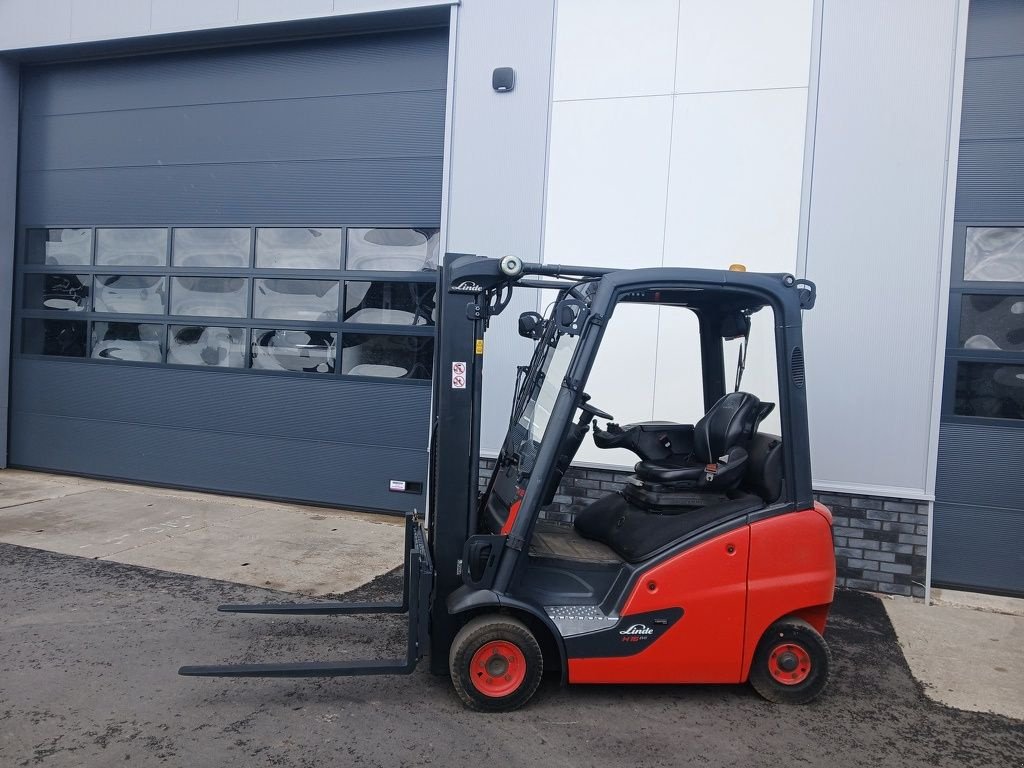 Frontstapler a típus Linde H16D-01, Gebrauchtmaschine ekkor: Swifterbant (Kép 7)
