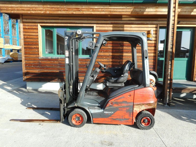 Linde H16T-01 Triplex 4,62m + SS + ZV + Halbkab., Gebrauchtmaschine, Rok výroby: 2017, Moto-hodiny: 6315 Hodin (Obrázek 1) Frontstapler typu Linde H16T-01 Triplex 4,62m + SS + ZV + Halbkab., Gebrauchtmaschine v St. Nikolai ob Draßling (Obrázek 1)