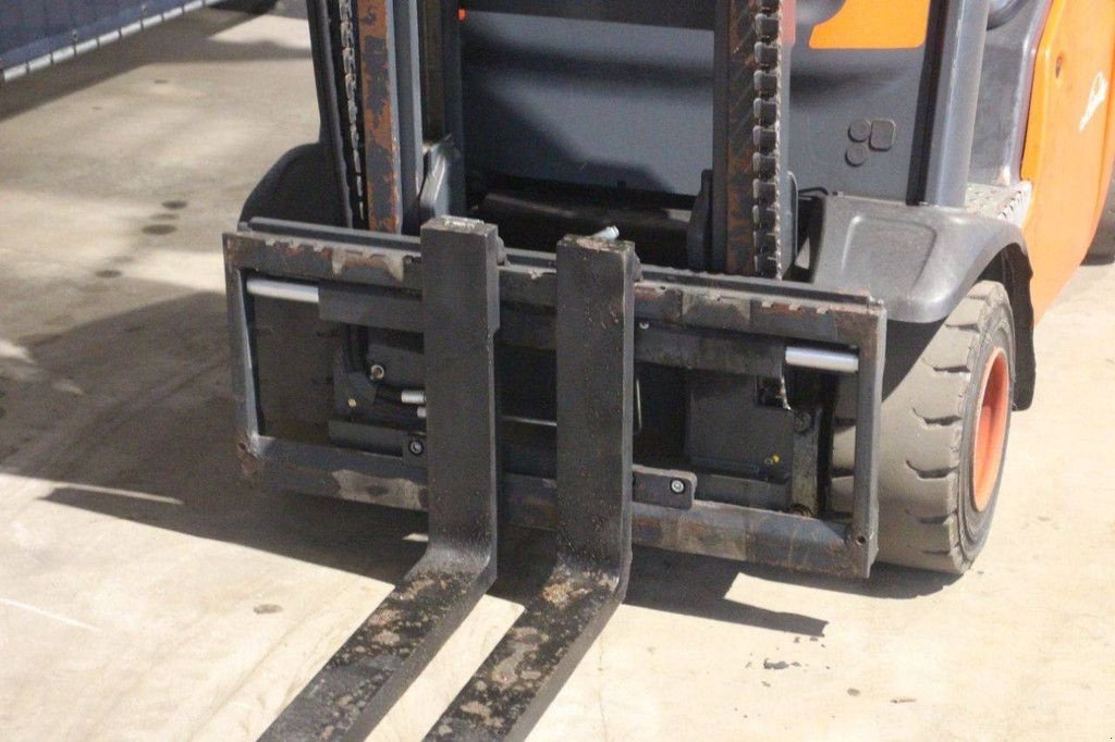 Frontstapler a típus Linde H20T-01, Gebrauchtmaschine ekkor: Antwerpen (Kép 11)