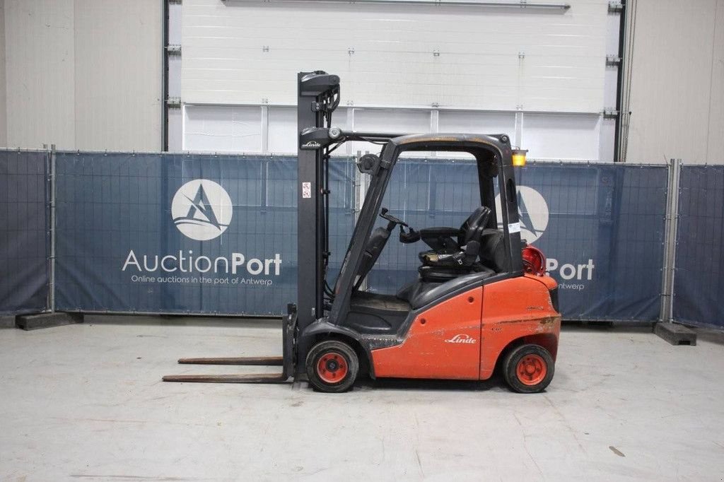 Frontstapler typu Linde H20T-01, Gebrauchtmaschine v Antwerpen (Obrázek 2)