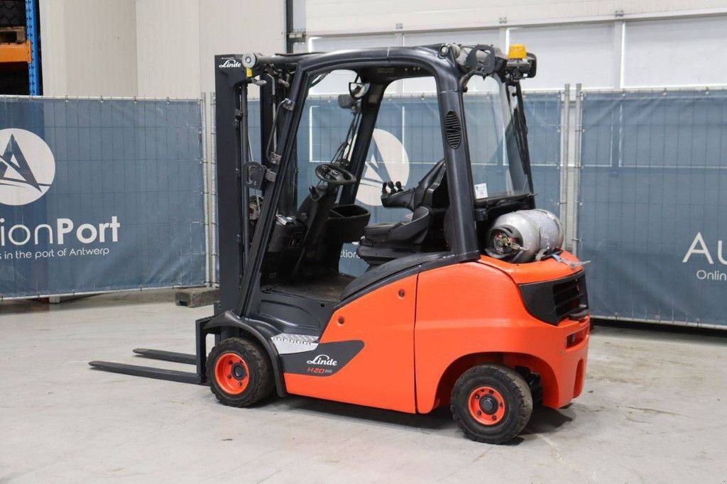 Frontstapler of the type Linde H20T-01, Gebrauchtmaschine in Antwerpen (Picture 3)