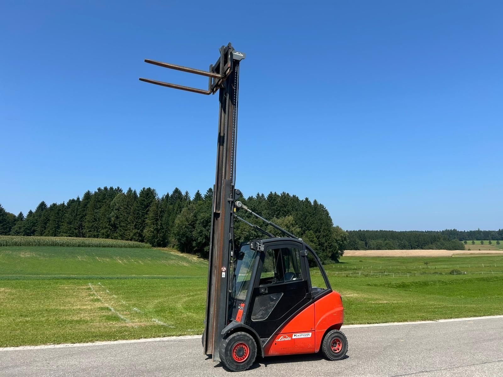 Frontstapler of the type Linde H25, Gebrauchtmaschine in NATTERNBACH (Picture 18)