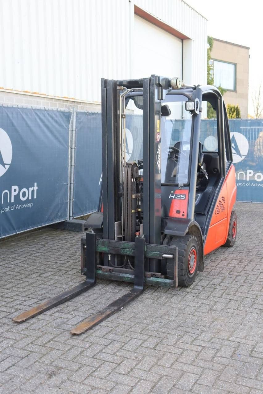 Frontstapler des Typs Linde H25D-01, Gebrauchtmaschine in Antwerpen (Bild 10)