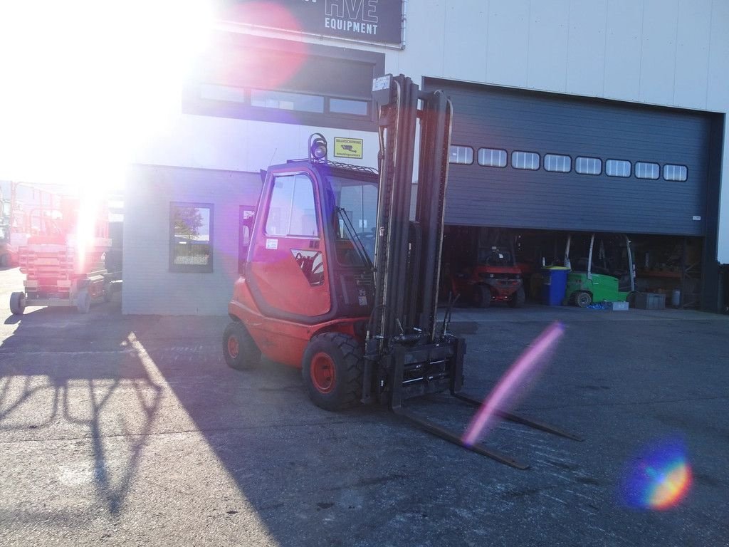 Frontstapler van het type Linde H25D-02 H25, Gebrauchtmaschine in Zutphen (Foto 2)