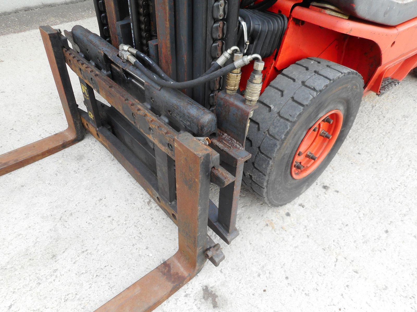 Frontstapler Türe ait Linde H25D-02 Triplex 6,4m + SS ( Perkins Motor ), Gebrauchtmaschine içinde St. Nikolai ob Draßling (resim 12)