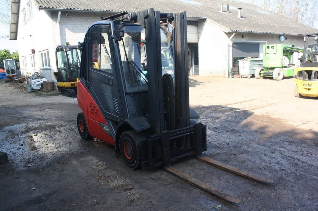 Frontstapler del tipo Linde H25D-02, Gebrauchtmaschine In Antwerpen (Immagine 9)