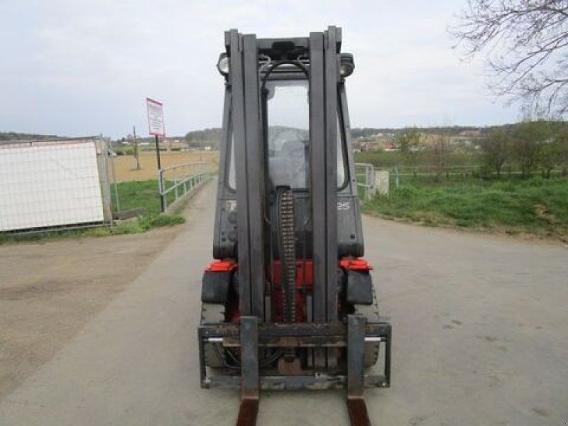Frontstapler от тип Linde H25D-03 - Triplex-Freihub + Seitenschieber, Gebrauchtmaschine в Gnas (Снимка 3)