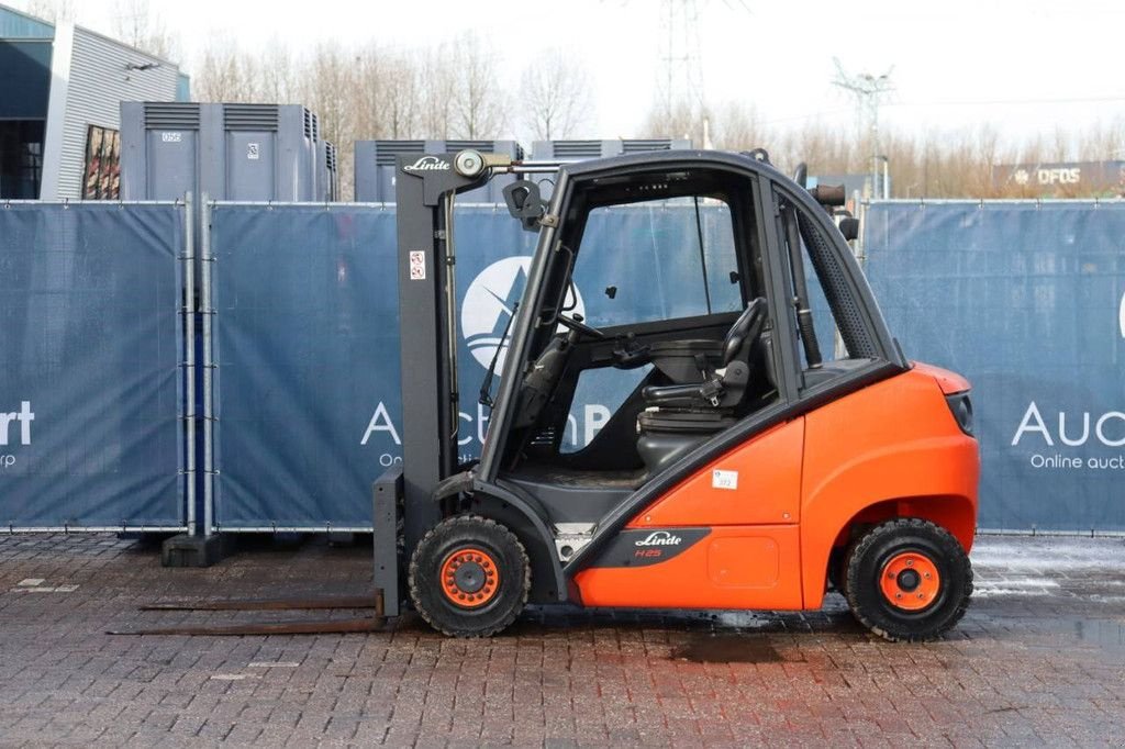 Frontstapler van het type Linde H25D, Gebrauchtmaschine in Antwerpen (Foto 2)