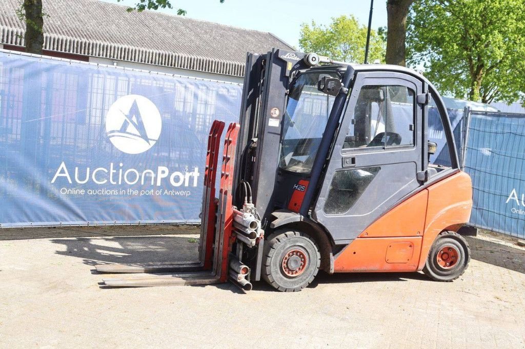 Frontstapler типа Linde H25D, Gebrauchtmaschine в Antwerpen (Фотография 1)