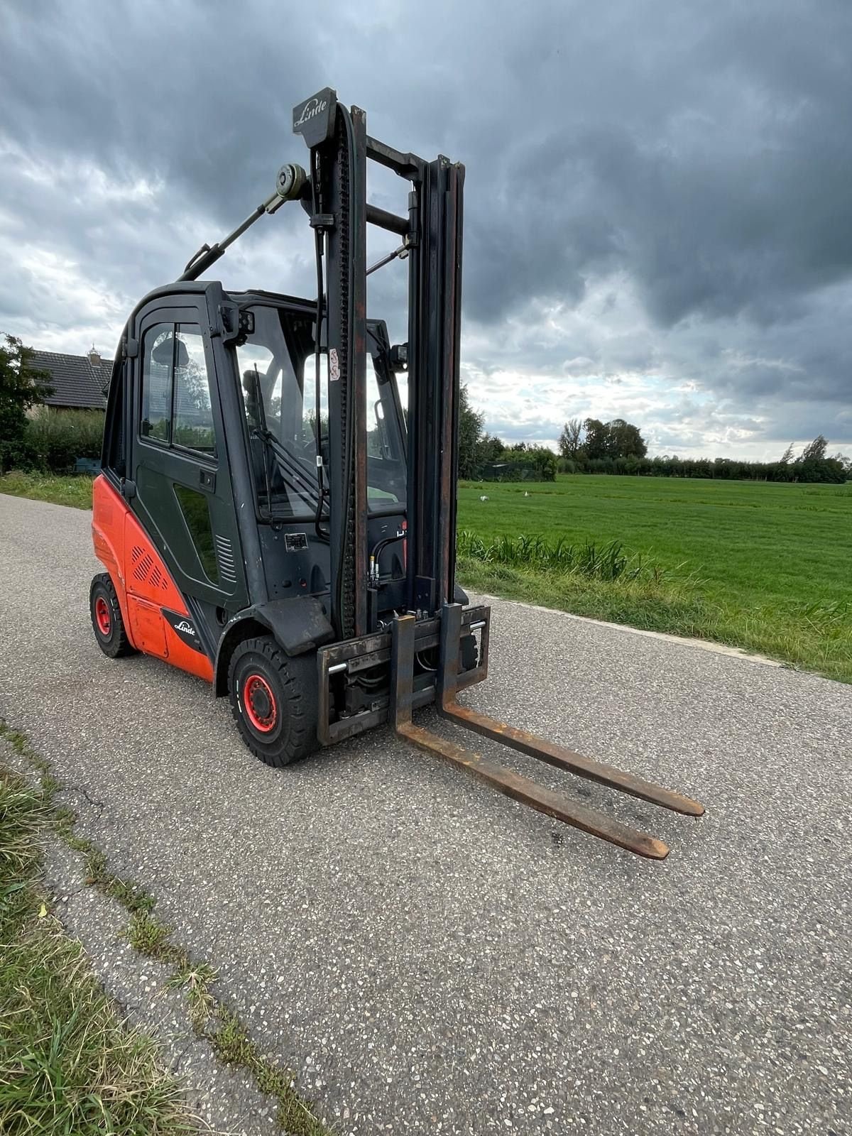 Frontstapler of the type Linde H25D, Gebrauchtmaschine in Giessenburg (Picture 7)