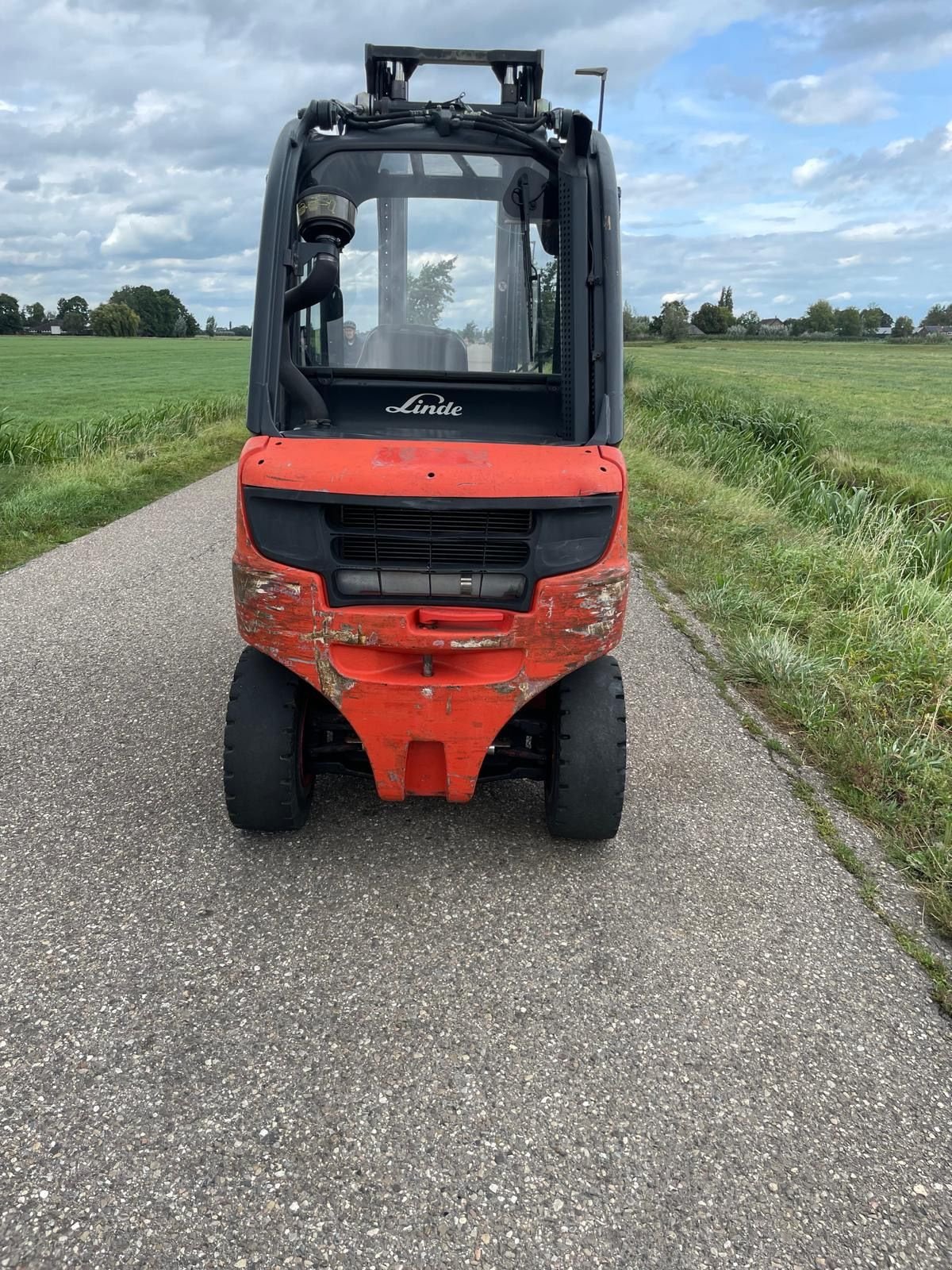 Frontstapler of the type Linde H25D, Gebrauchtmaschine in Giessenburg (Picture 2)