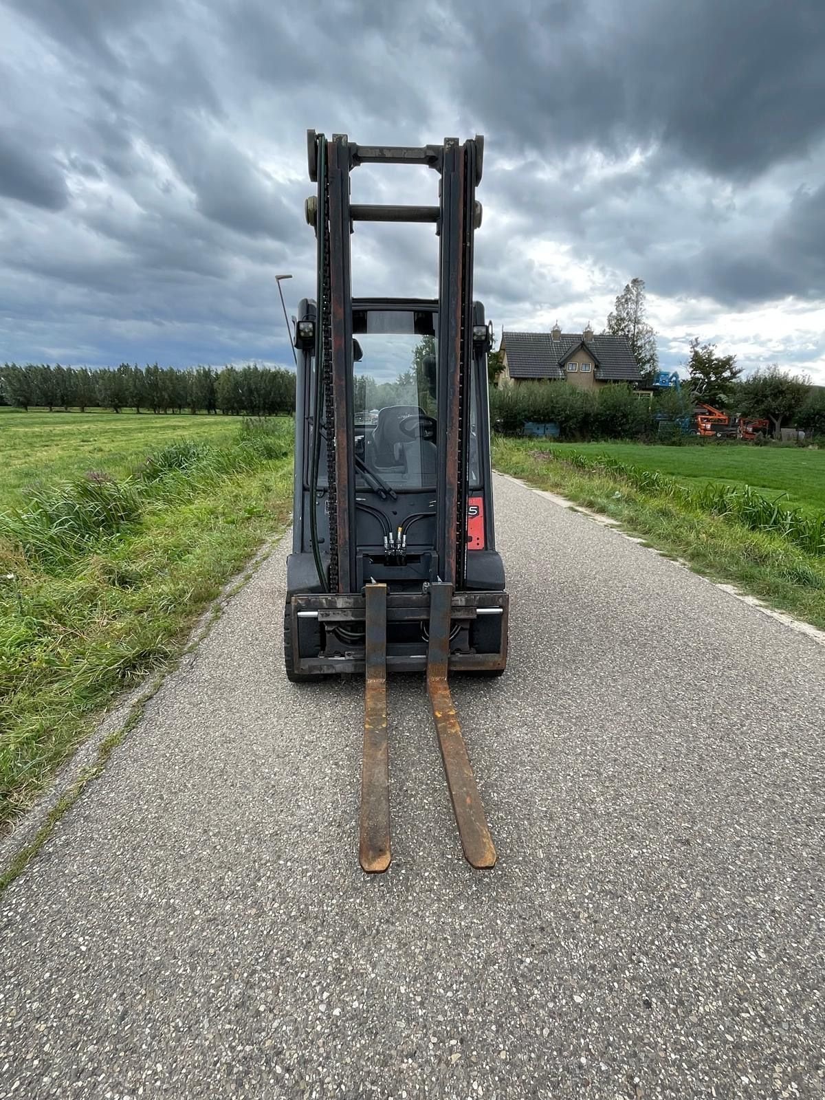 Frontstapler of the type Linde H25D, Gebrauchtmaschine in Giessenburg (Picture 4)