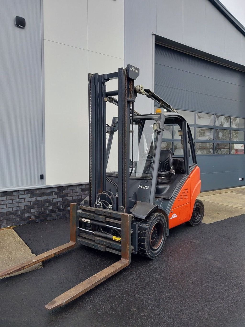 Frontstapler типа Linde H25D, Gebrauchtmaschine в Swifterbant (Фотография 3)
